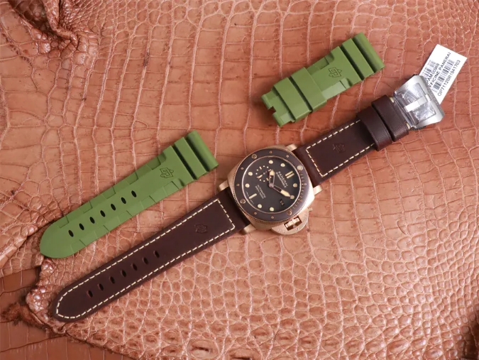 PAM 968 with Green Rubber Strap