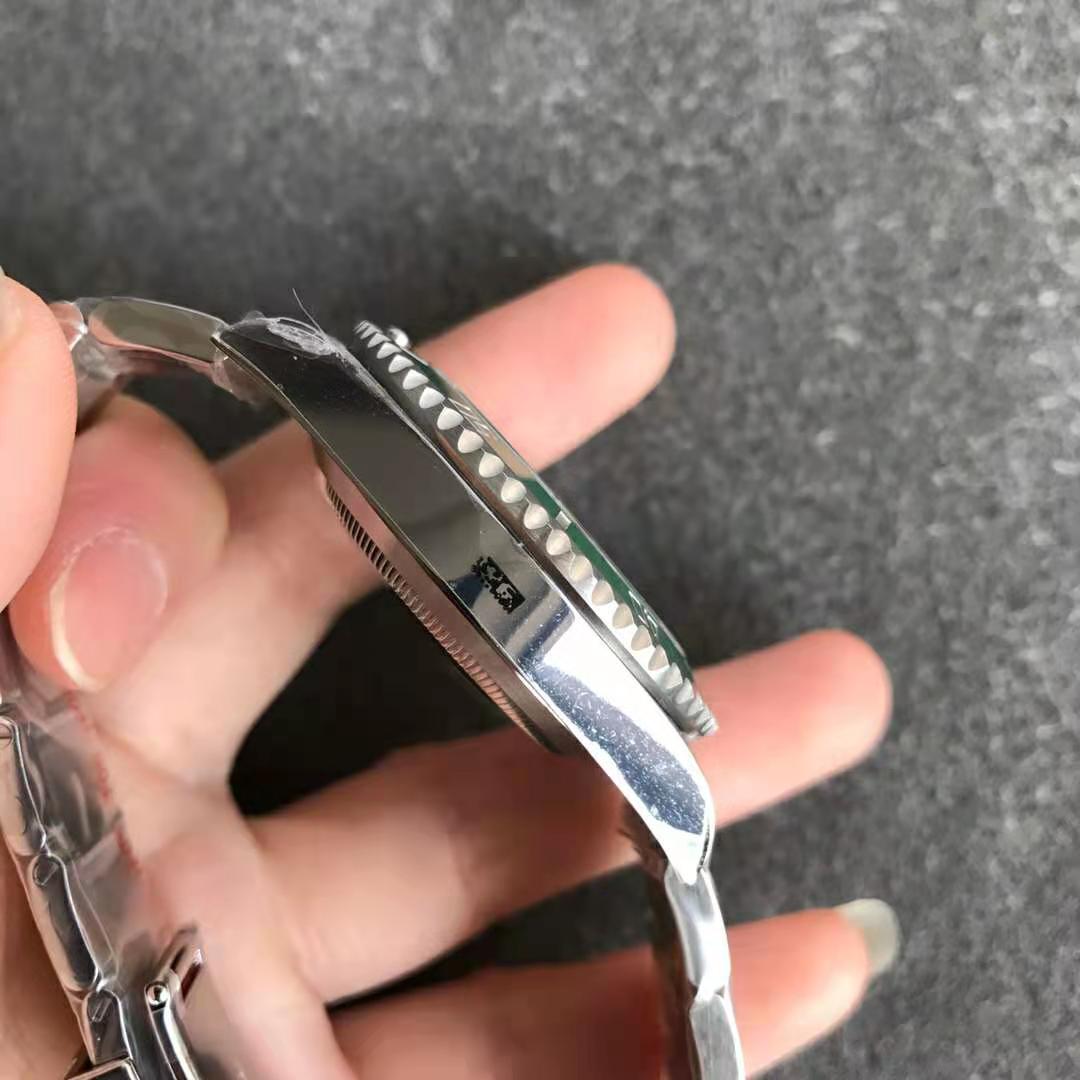 noob v12 submariner review