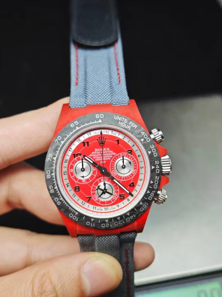 DiW Rolex Red Daytona Replica