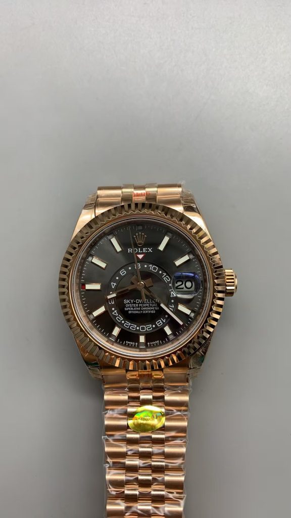 Noob Factory Replica Rolex Sky-Dweller Rose Gold