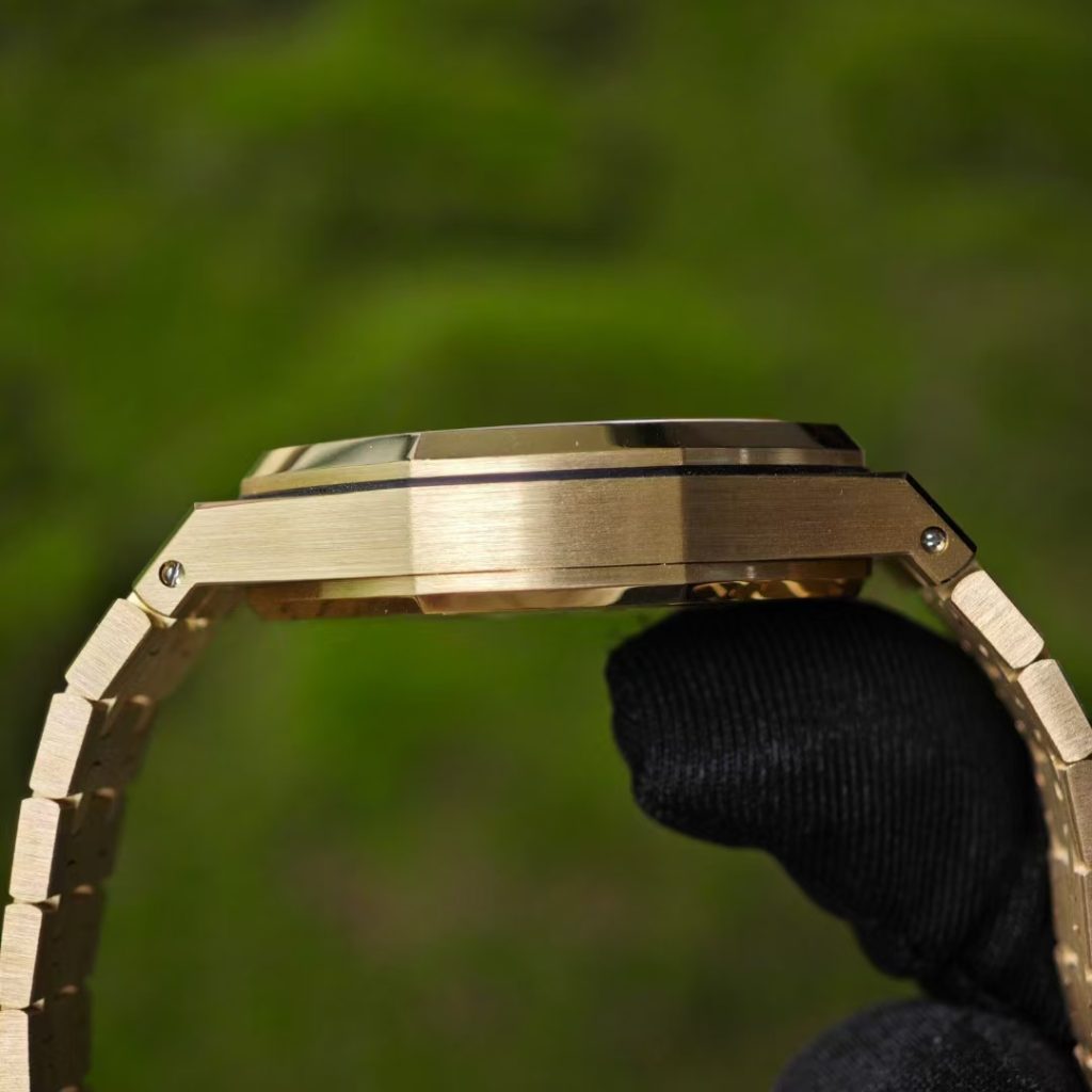 Audemars Piguet 26331ba case